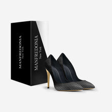 Load image into Gallery viewer, BLACK PYTHON POINT TOE STILETTO PUMP